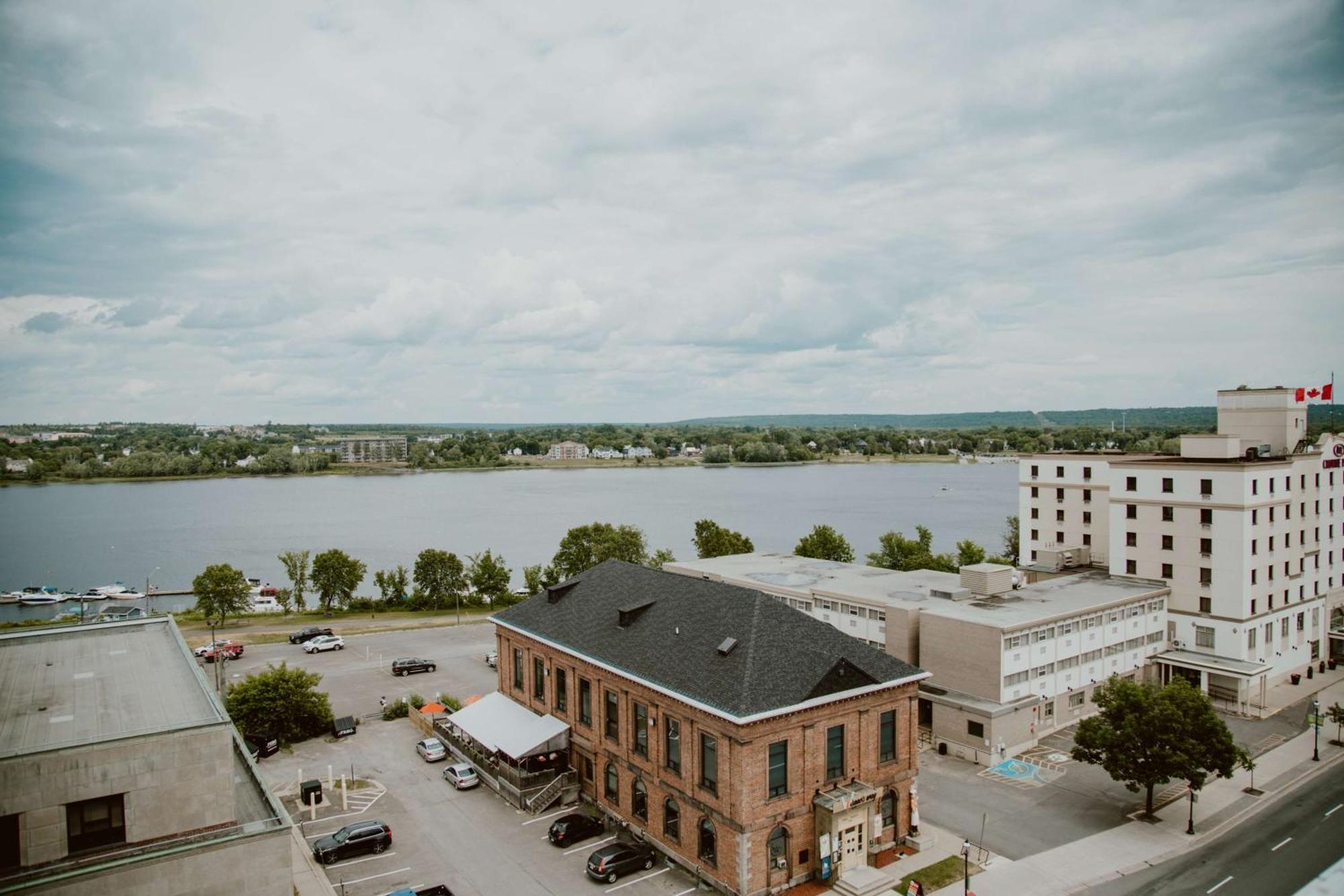 Hilton Garden Inn Fredericton Exterior foto